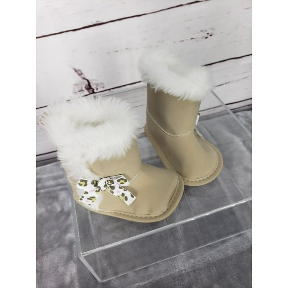 Carters 0-3 MTH TAN fur lined cheetah bow Boots - Picture 2 of 9